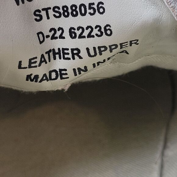 Sperry Boat Runner Womens Size 7.5 Beige Leather Slip On Casual Loafer Shoes - Picture 9 of 11